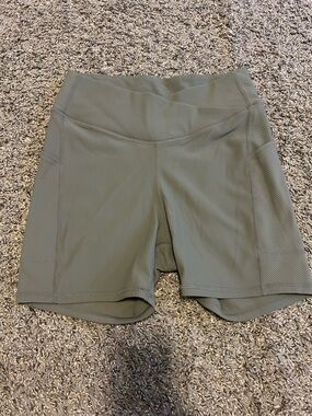 High-Waist Olive Green Ribbed Women's Bike Shorts